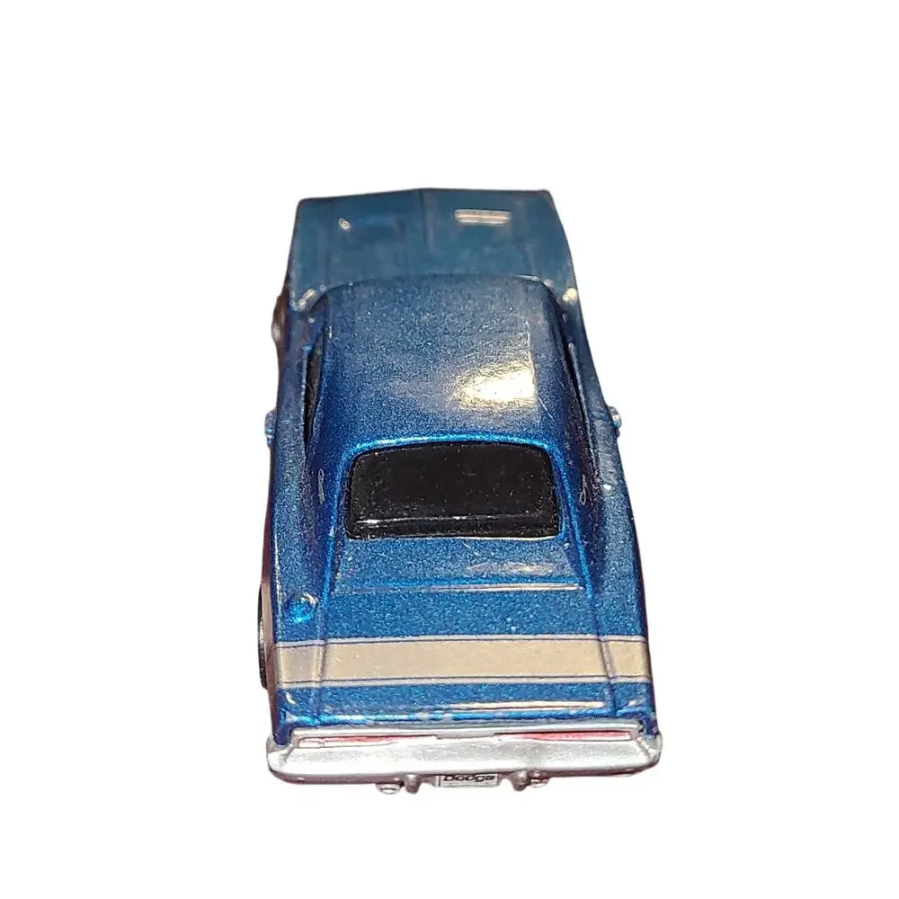 Maisto 1969 Blue Dodge Charger R/T 1:64 used condition
